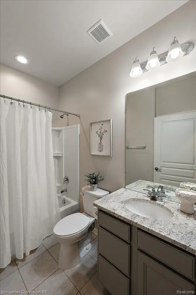 50026 Alden Canton Charter Township MI 48188