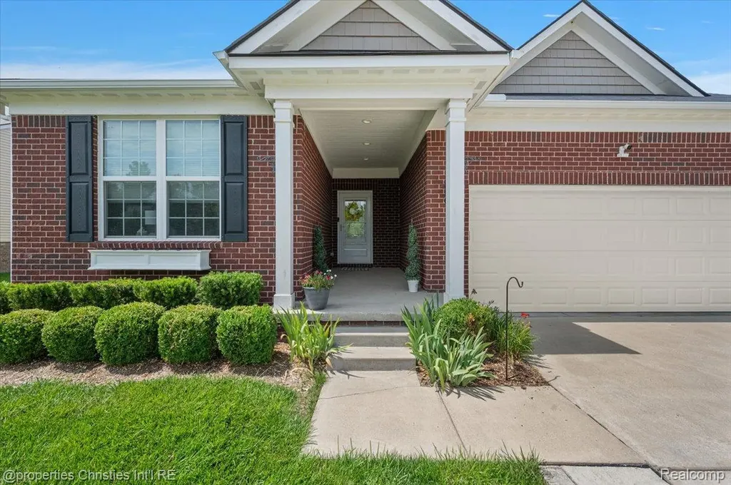 50026 Alden Canton Charter Township MI 48188
