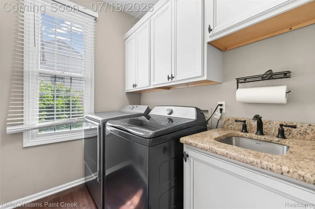 4230 Holly Lane Oakland Charter Township MI 48306