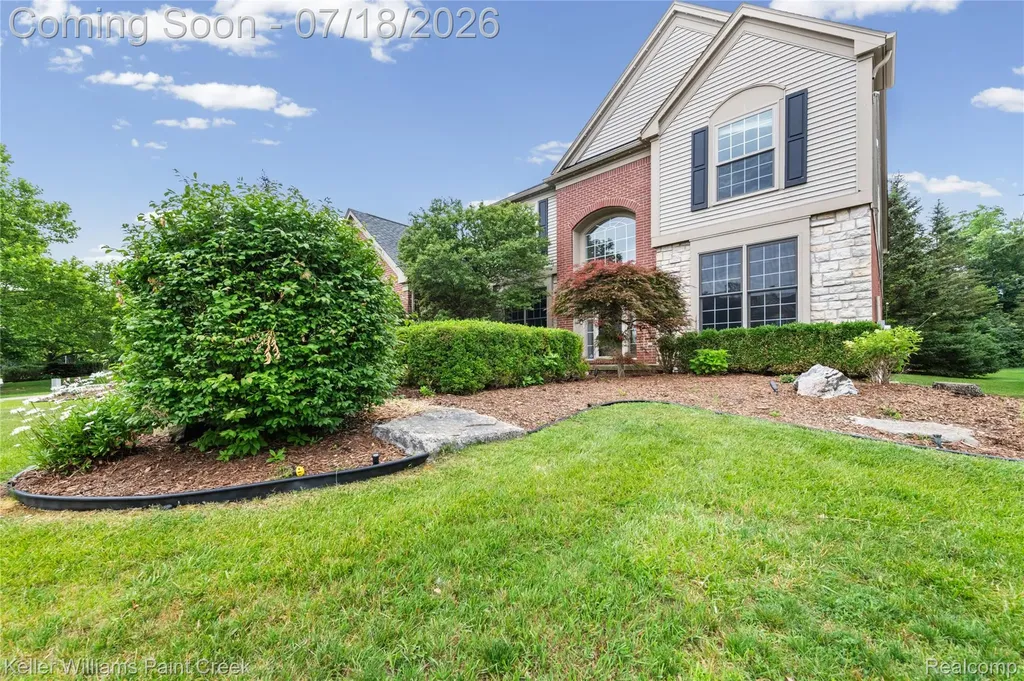 4230 Holly Lane Oakland Charter Township MI 48306