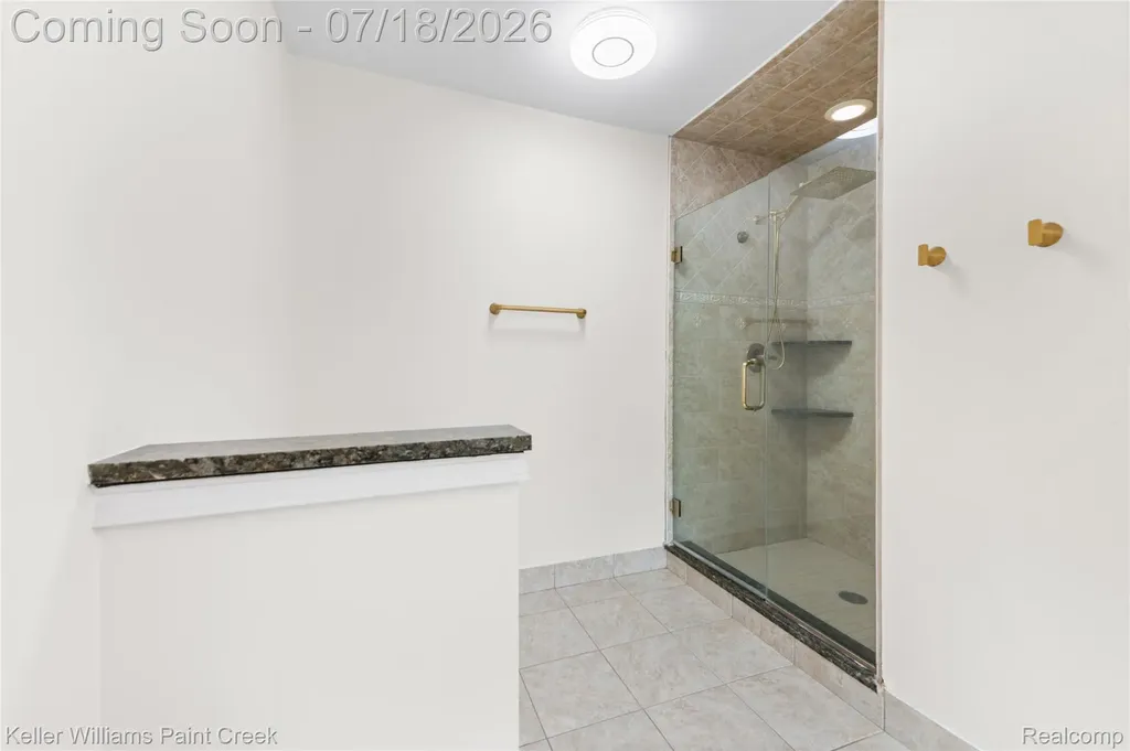 4230 Holly Lane Oakland Charter Township MI 48306