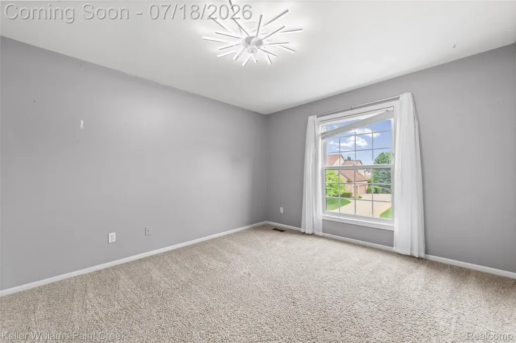 4230 Holly Lane Oakland Charter Township MI 48306