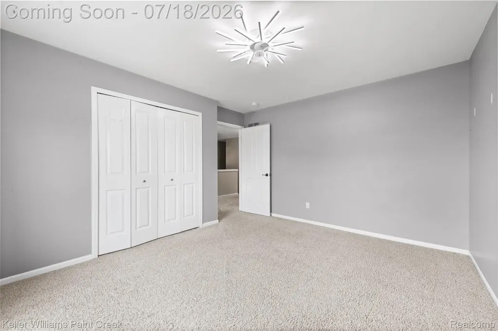 4230 Holly Lane Oakland Charter Township MI 48306