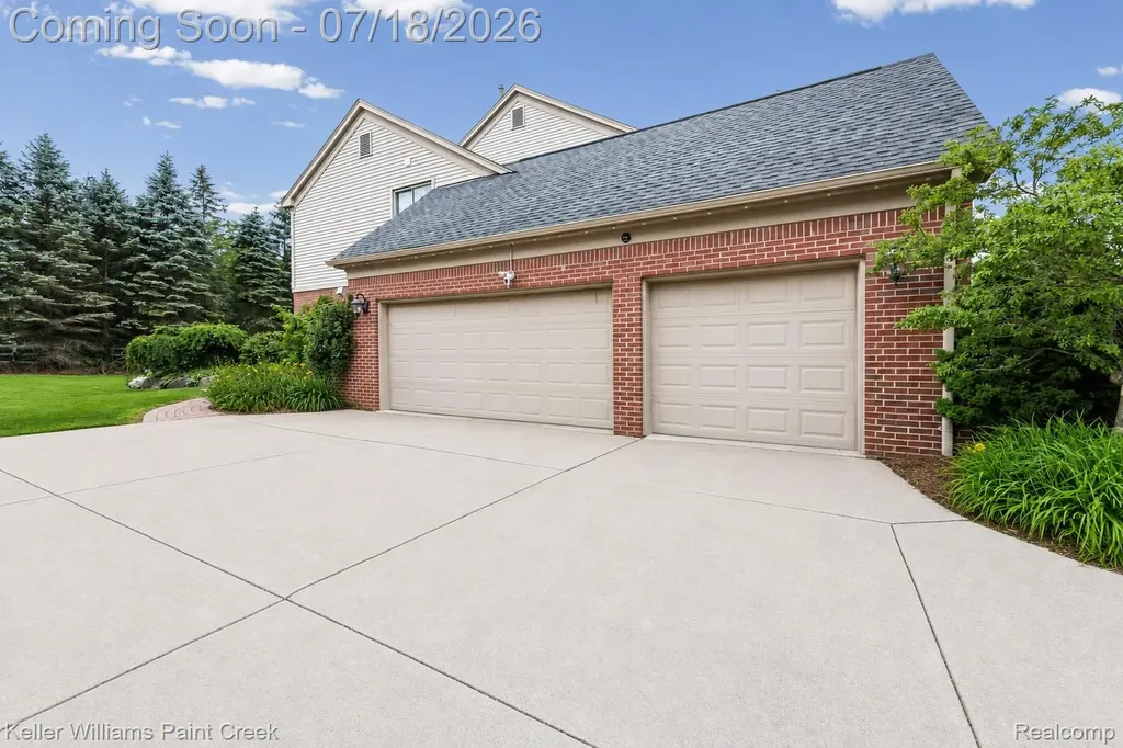 4230 Holly Lane Oakland Charter Township MI 48306