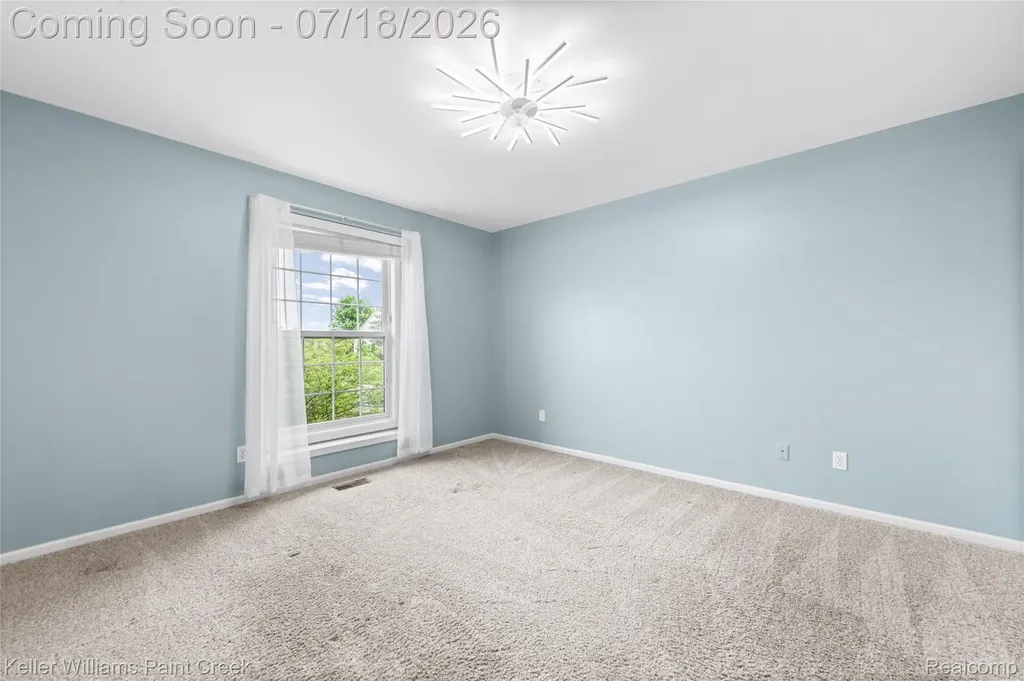 4230 Holly Lane Oakland Charter Township MI 48306