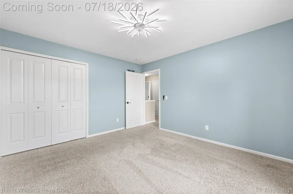 4230 Holly Lane Oakland Charter Township MI 48306