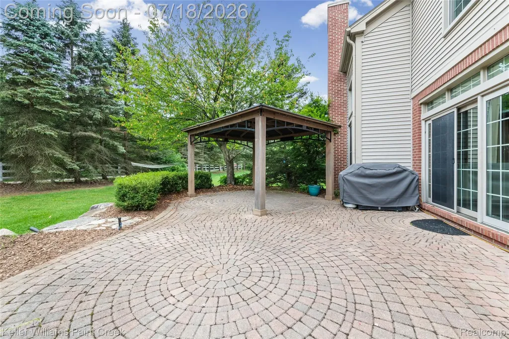 4230 Holly Lane Oakland Charter Township MI 48306
