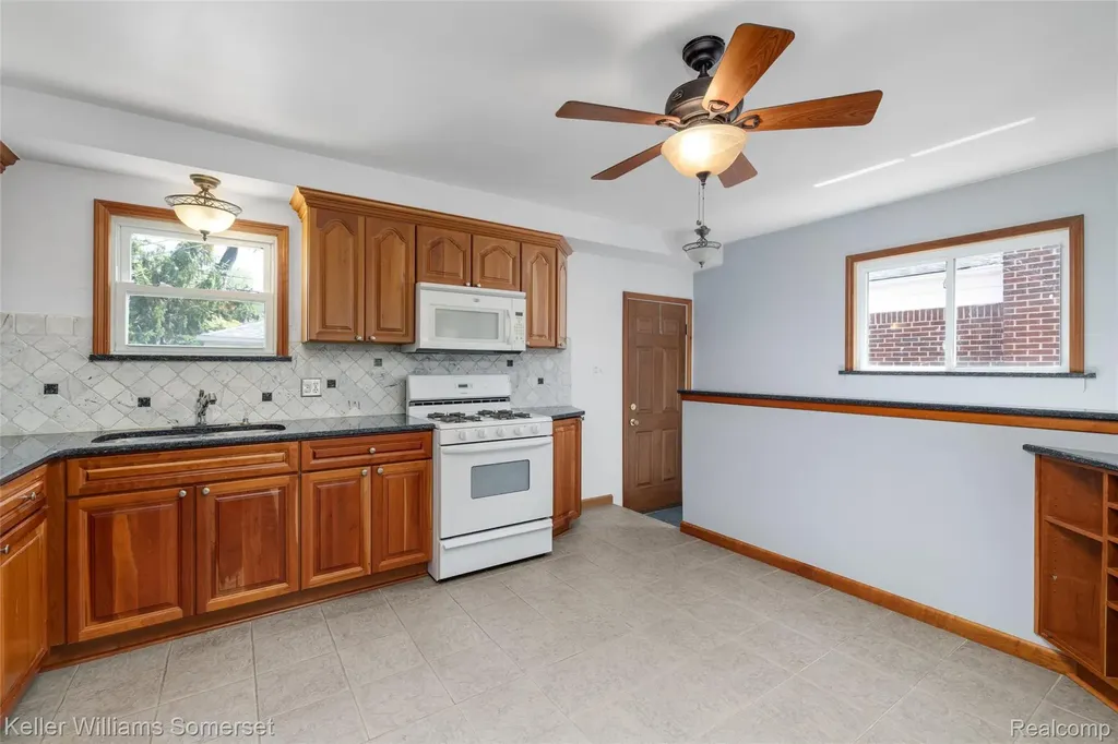 23131 Recreation Street St. Clair Shores City MI 48082