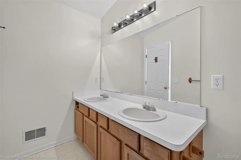 15168 Orchard Trail Fenton Charter Township MI 48451