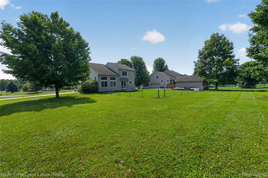 15168 Orchard Trail Fenton Charter Township MI 48451
