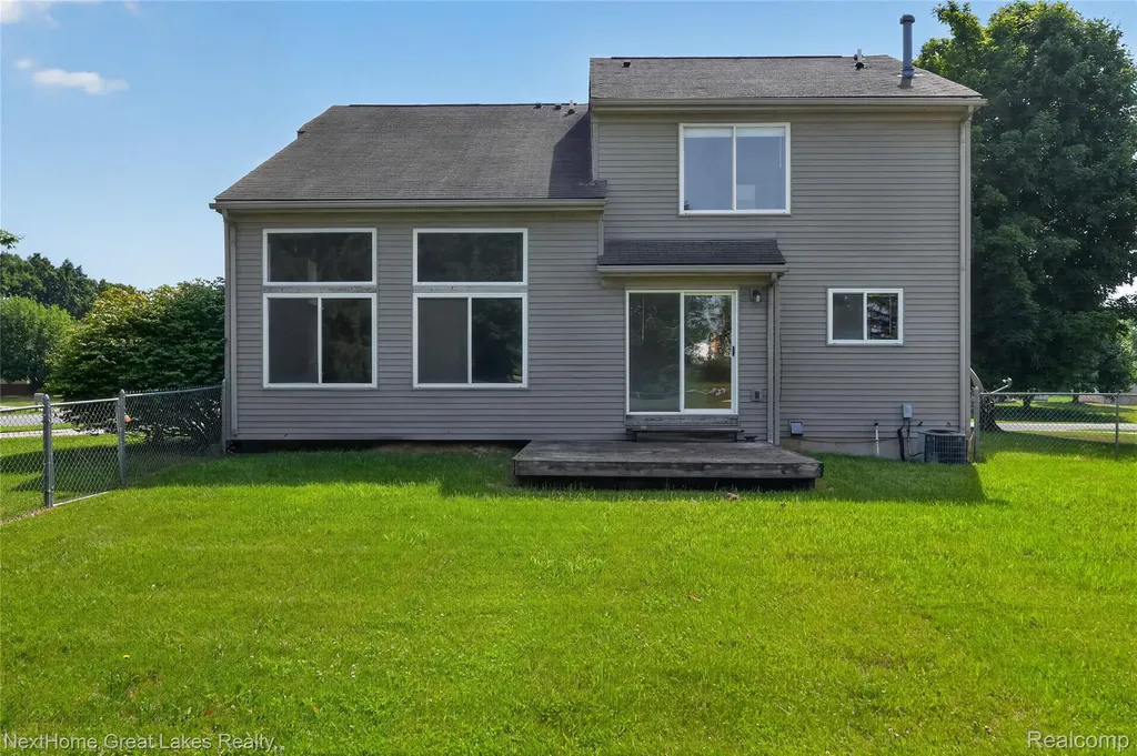 15168 Orchard Trail Fenton Charter Township MI 48451