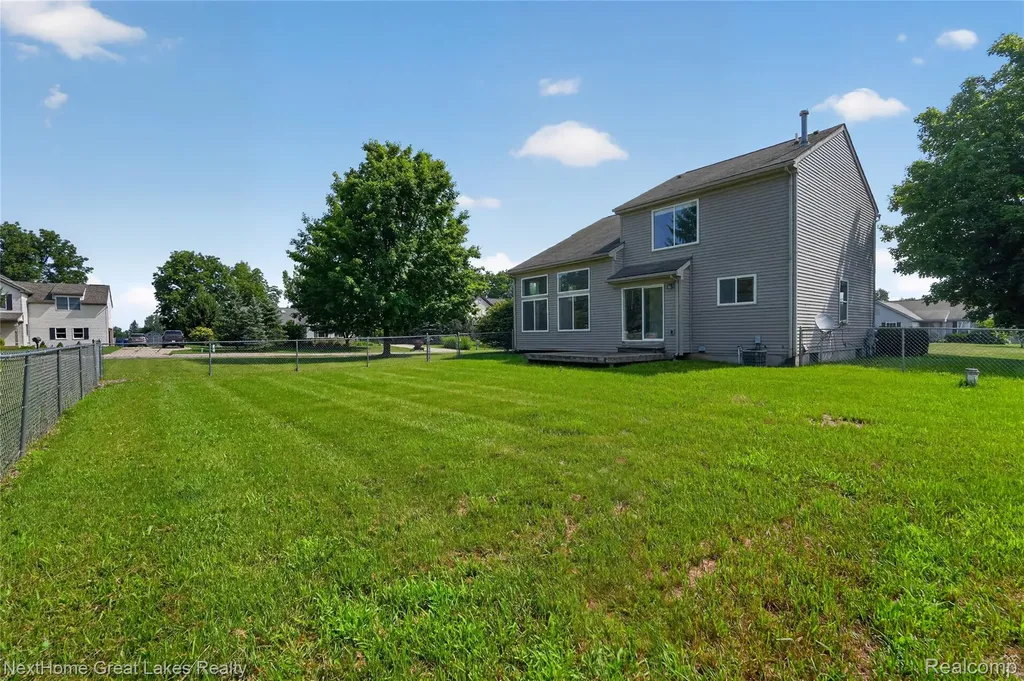 15168 Orchard Trail Fenton Charter Township MI 48451