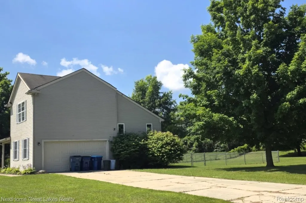 15168 Orchard Trail Fenton Charter Township MI 48451