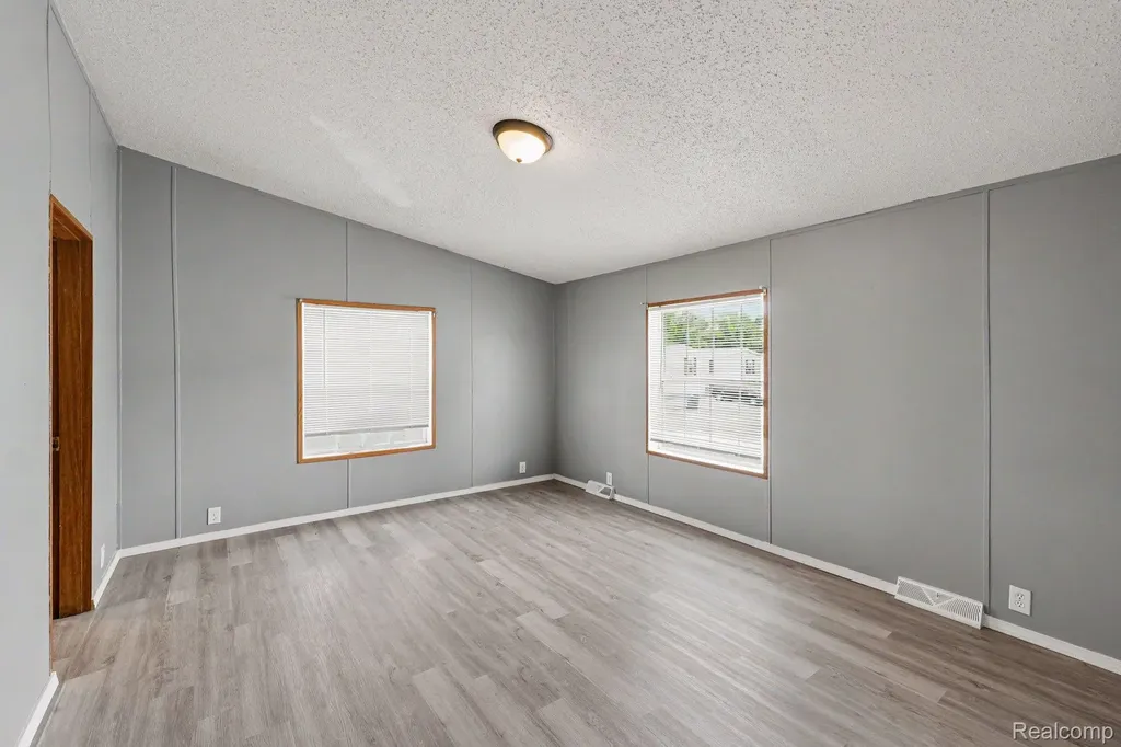 115 Fox Hound Court Grand Blanc Charter Township MI 48439