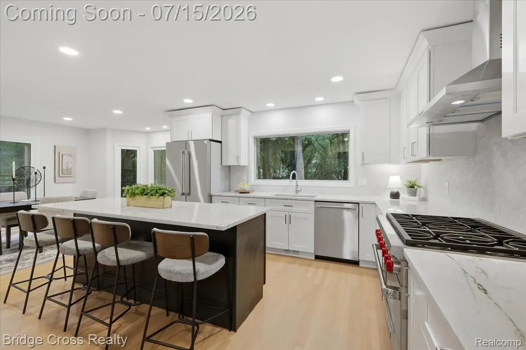 249 Norcliff Drive Bloomfield Hills City MI 48302