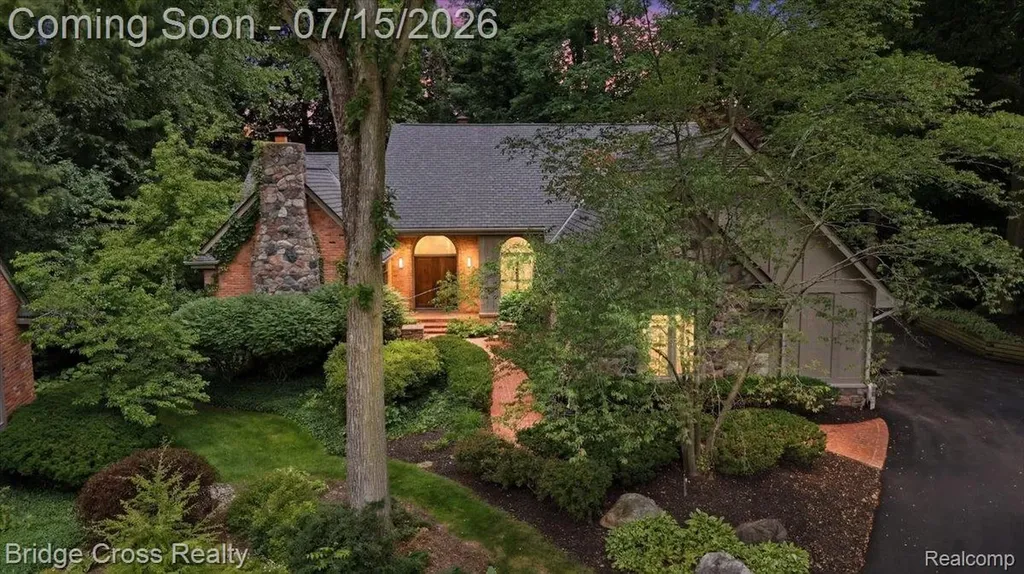 249 Norcliff Drive Bloomfield Hills City MI 48302
