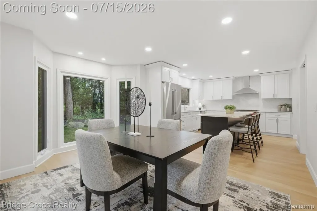 249 Norcliff Drive Bloomfield Hills City MI 48302