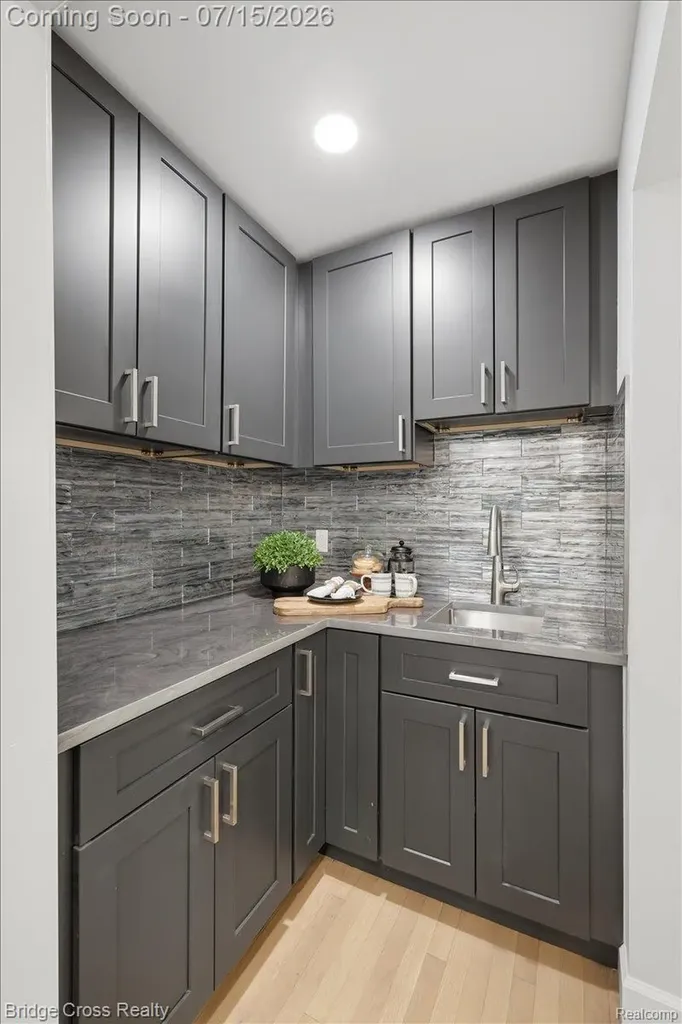 249 Norcliff Drive Bloomfield Hills City MI 48302