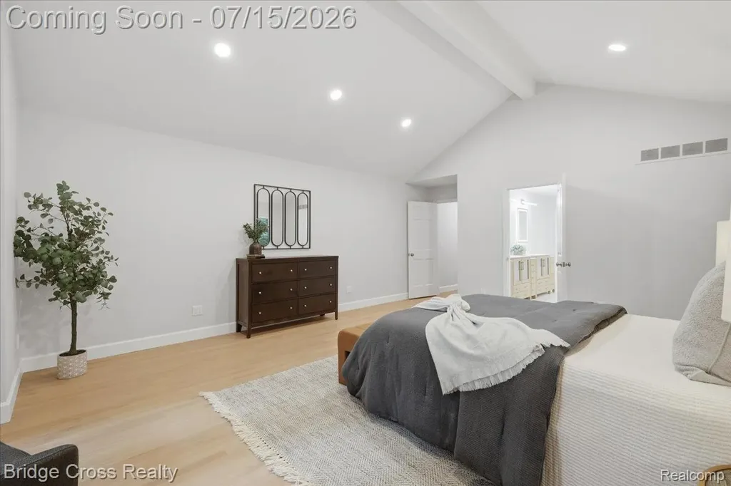 249 Norcliff Drive Bloomfield Hills City MI 48302