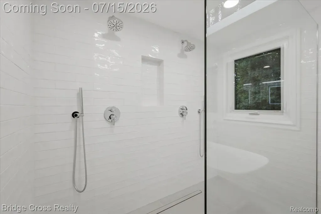 249 Norcliff Drive Bloomfield Hills City MI 48302