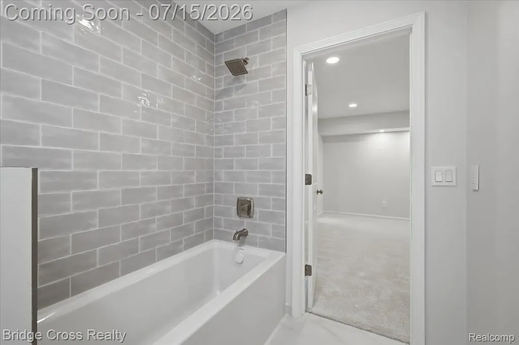 249 Norcliff Drive Bloomfield Hills City MI 48302