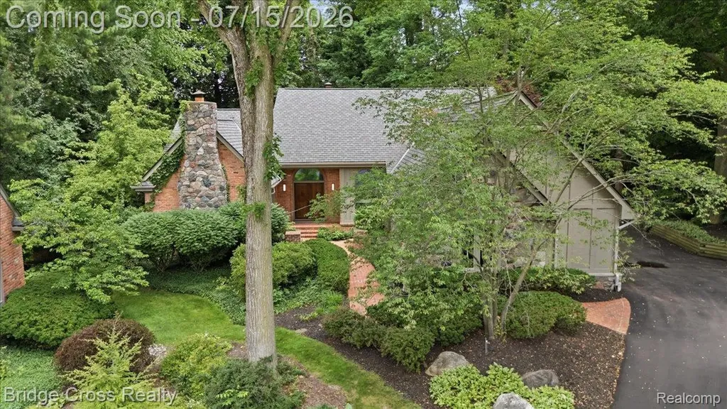 249 Norcliff Drive Bloomfield Hills City MI 48302