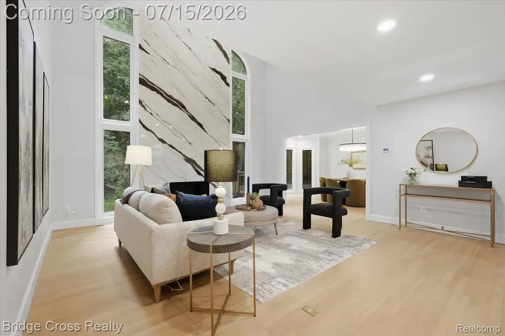 249 Norcliff Drive Bloomfield Hills City MI 48302