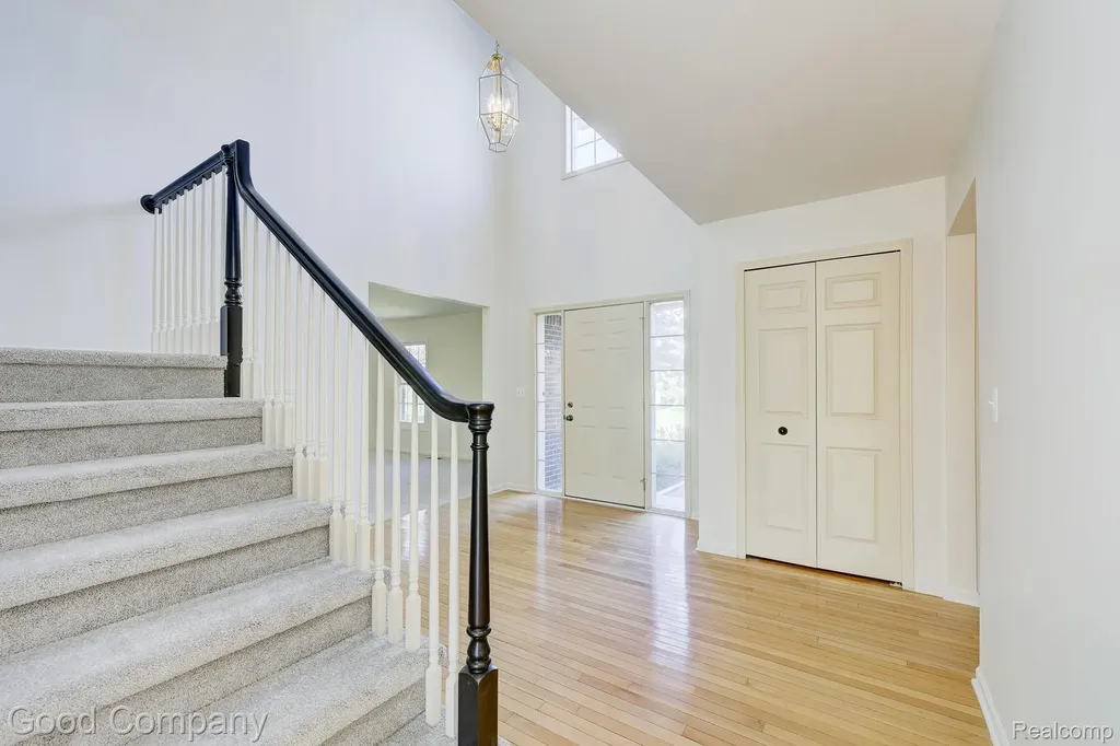 3526 Inverness Drive Oakland Charter Township MI 48306