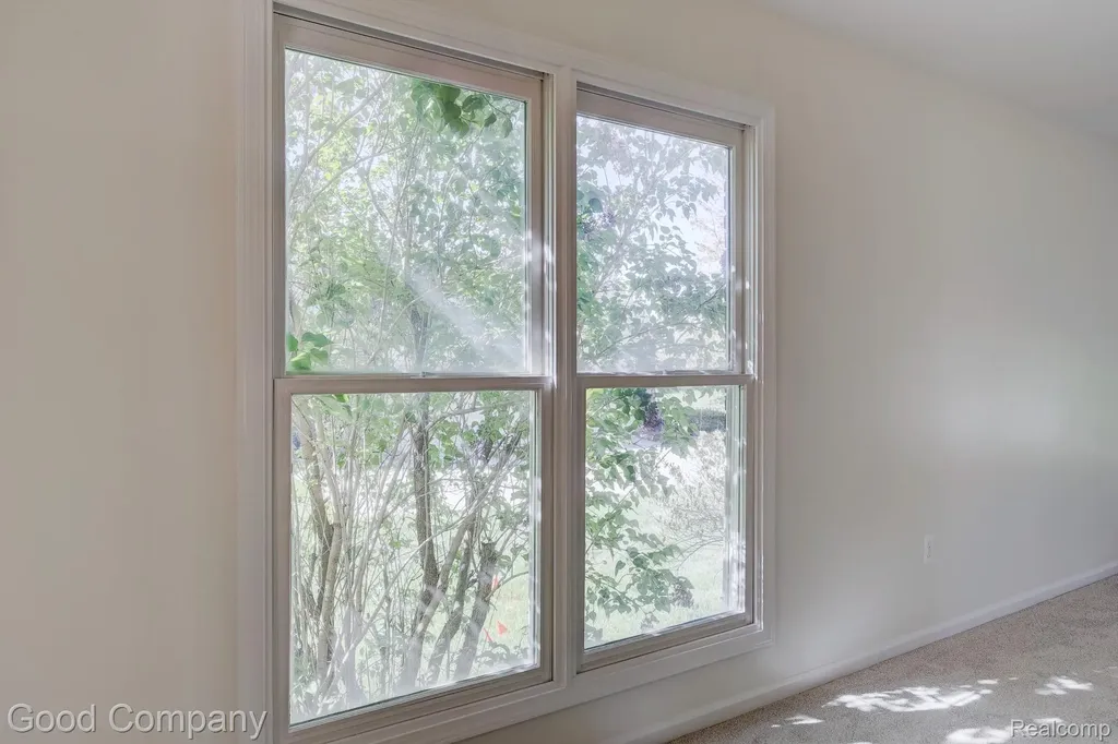 3526 Inverness Drive Oakland Charter Township MI 48306