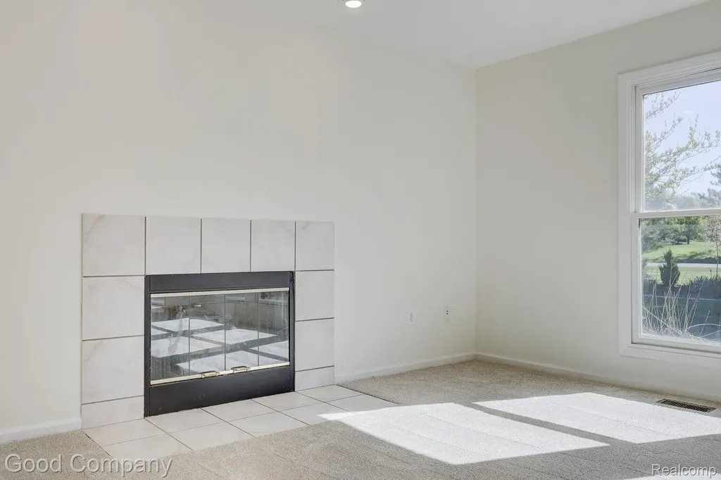 3526 Inverness Drive Oakland Charter Township MI 48306