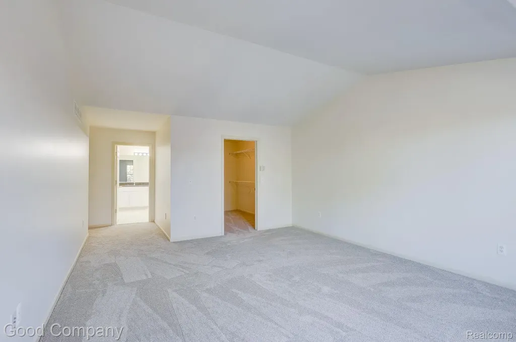 3526 Inverness Drive Oakland Charter Township MI 48306