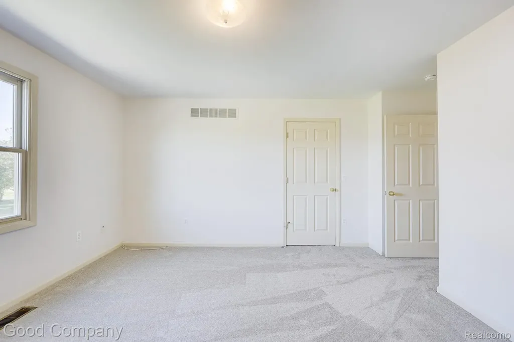 3526 Inverness Drive Oakland Charter Township MI 48306