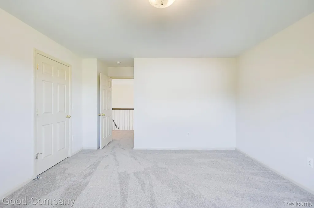 3526 Inverness Drive Oakland Charter Township MI 48306