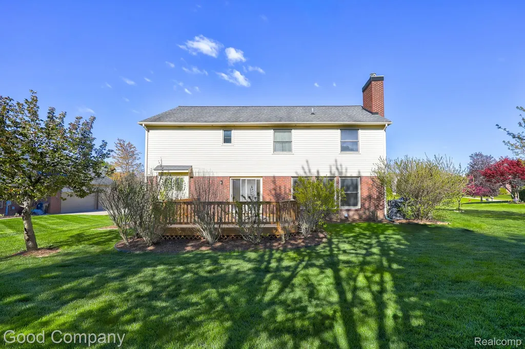 3526 Inverness Drive Oakland Charter Township MI 48306