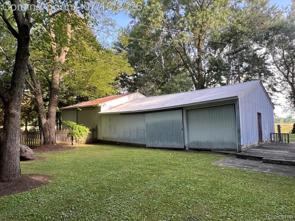 904 W Lovejoy Road Perry Township MI 48872