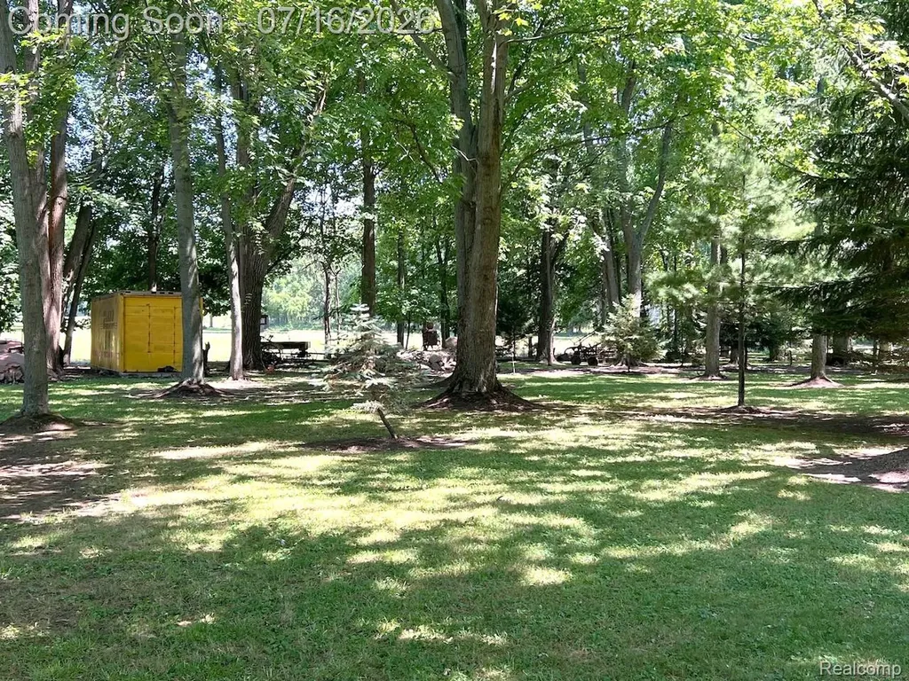 904 W Lovejoy Road Perry Township MI 48872