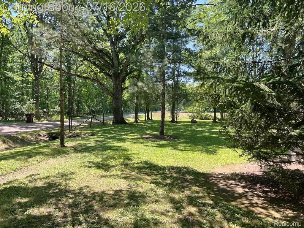 904 W Lovejoy Road Perry Township MI 48872