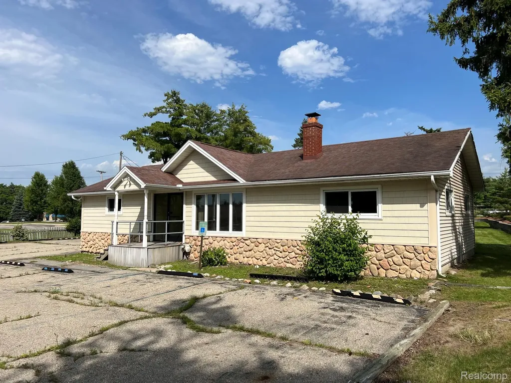 971 Baldwin Road Lapeer City MI 48446