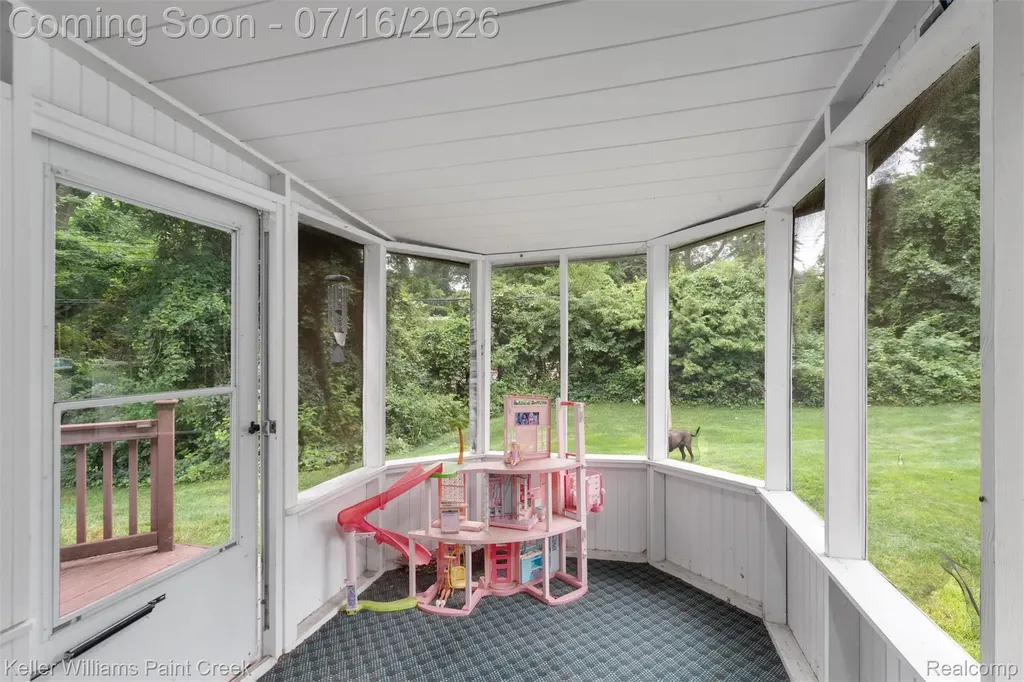 197 Perrydale Street Rochester Hills City MI 48306