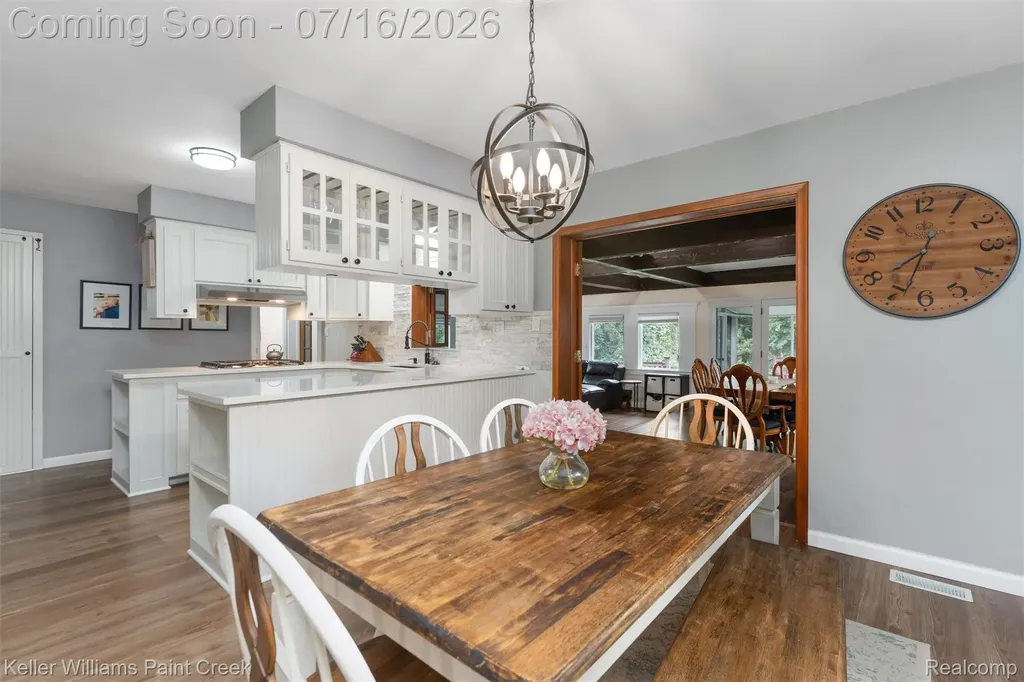 197 Perrydale Street Rochester Hills City MI 48306