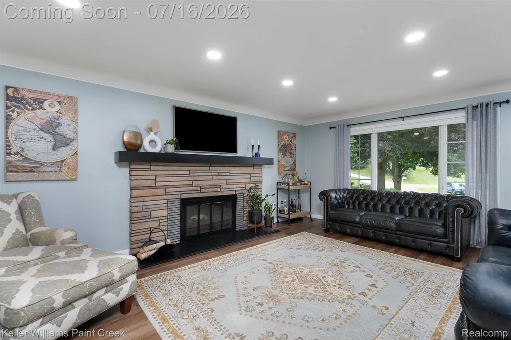 197 Perrydale Street Rochester Hills City MI 48306