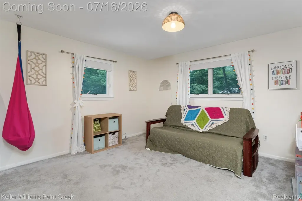197 Perrydale Street Rochester Hills City MI 48306