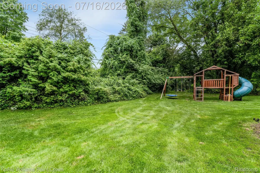197 Perrydale Street Rochester Hills City MI 48306
