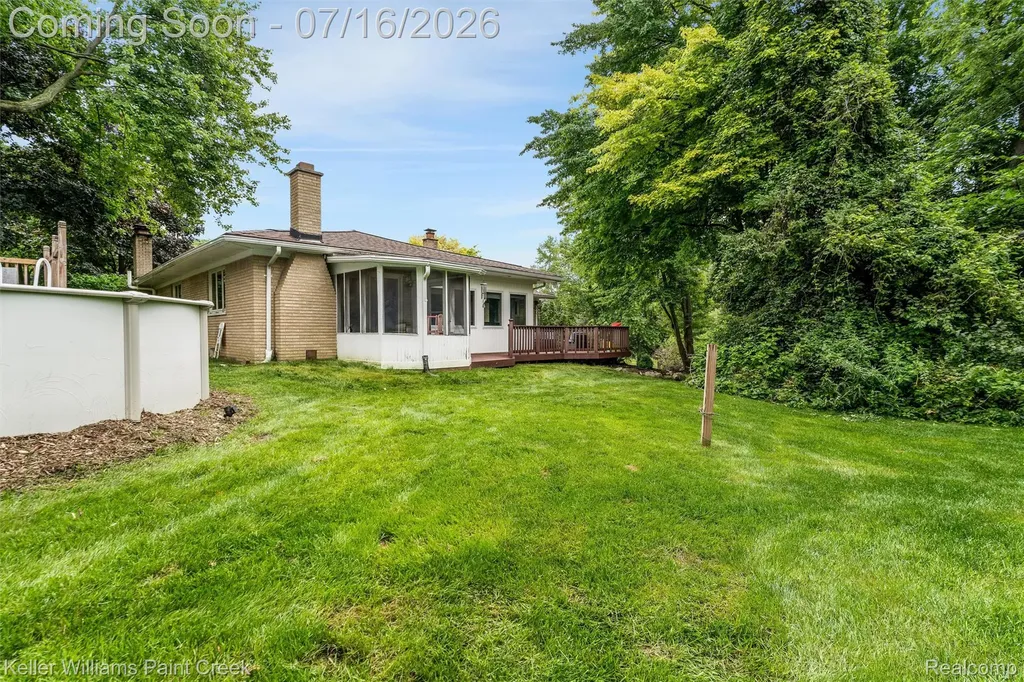 197 Perrydale Street Rochester Hills City MI 48306