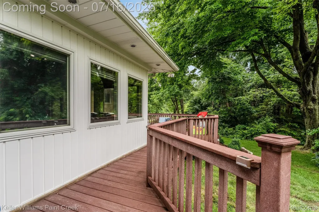 197 Perrydale Street Rochester Hills City MI 48306