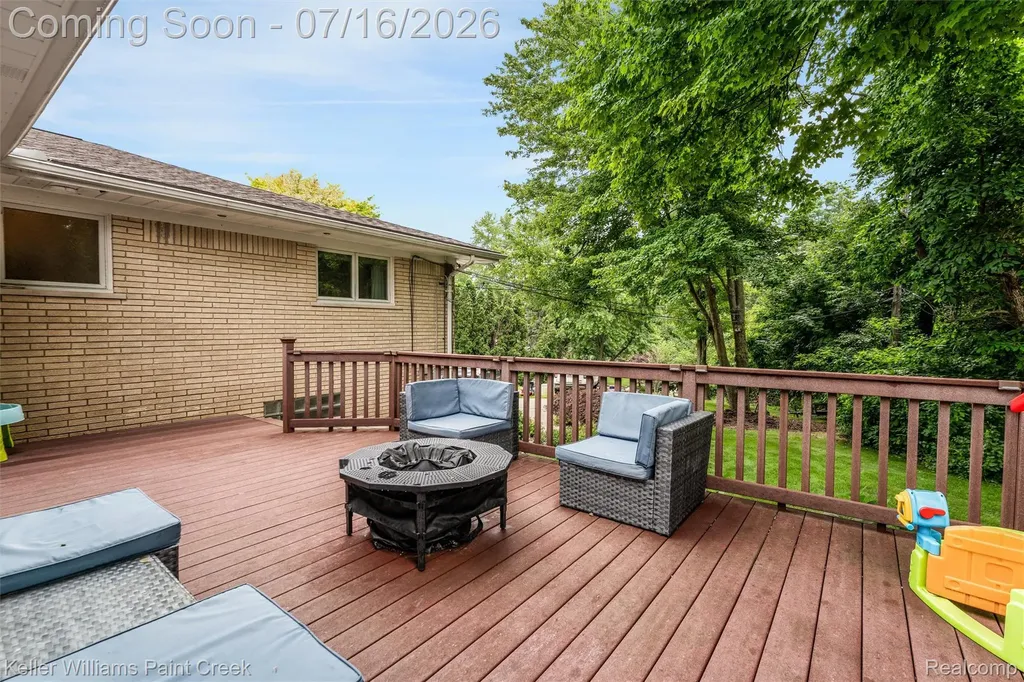 197 Perrydale Street Rochester Hills City MI 48306