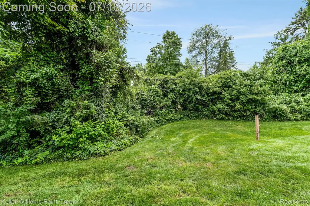 197 Perrydale Street Rochester Hills City MI 48306