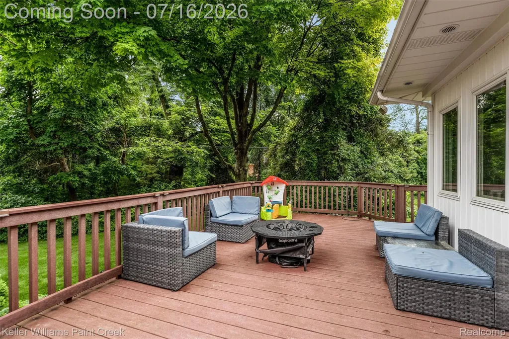 197 Perrydale Street Rochester Hills City MI 48306