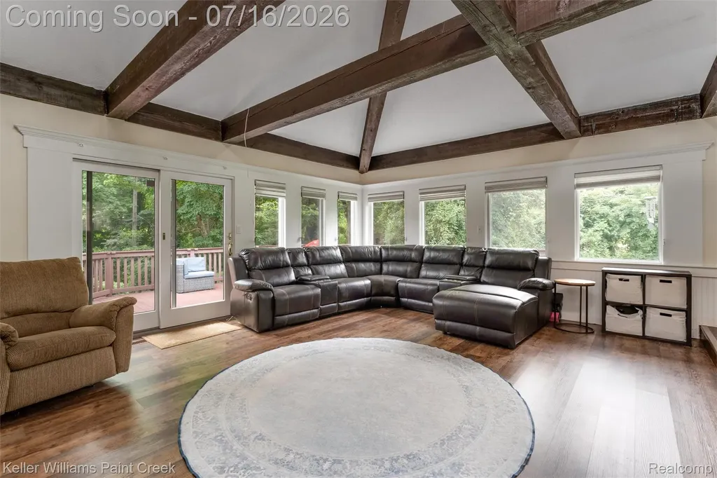 197 Perrydale Street Rochester Hills City MI 48306