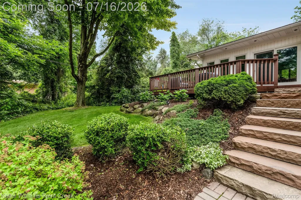 197 Perrydale Street Rochester Hills City MI 48306